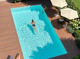 Adoro Hotel