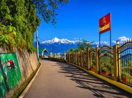 Hotel Dream land Darjeeling ড্রিম ল্যান্ড দার্জিলিং Mall Road