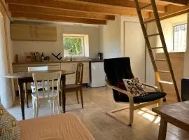 La Tanière, mini maison à la campagne