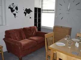 Open Mind Property - 2 Fayre, Cozy Flat 4