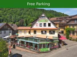 Hotel Restaurant Freihof, hotelli kohteessa Oberharmersbach