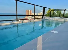 Vista al Mar, piscina
