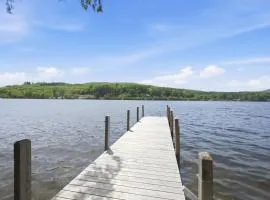 Cozy Lakefront Cottage - Dock - Alton Bay