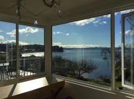 House by the Beach, Beautiful View - 20m from sand