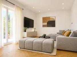 Luma Luxury Apartment - 5 min Walk to the Beach