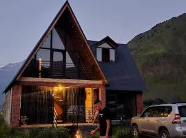 Grand Mountain Cottage