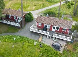 Airisto Hill & Inn - Two Beach Cabins