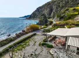 Anatolika Beachfront Cottage - East of Prevelis Villas