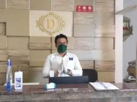 Hotel O Divine Residency Near Phoenix Marketcity