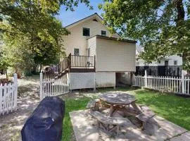 Countryside home with classic front porch - walk to town/Acadia/Glen Mary Park