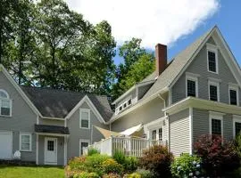 Gorgeous water-view home & attached apartment with washer/dryer