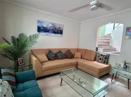 Casa Corazón de Boca, steps from the beach and restaurants