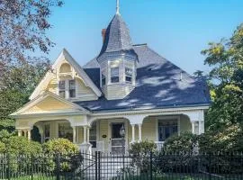 Dog-friendly historical home with recent updates, porch & prime in-town location