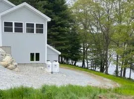 Cozy Lakefront Cottage with Stunning Views, Deck, BBQ Grill, and Outdoor Firepit