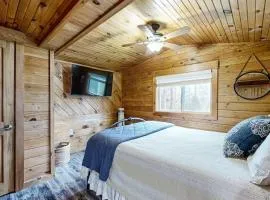 Remodeled Cottage with AC, Private W/D, Full Kitchen, and High-Speed WiFi