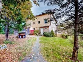 Dog-friendly ocean-view home with grill, wood stove, deck, washer/dryer, & AC