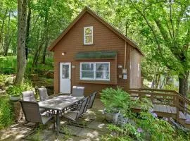 Two-Level Unit w/ Patio, Deck, Firepit, Private Washer/ Dryer, and Free WiFi