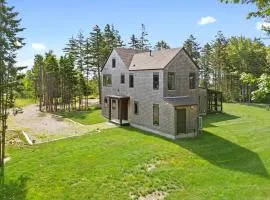 Quiet, modern, dog-friendly home with ocean views, private trails & firepit