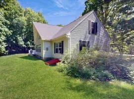 Peaceful home with forest views & great yard - minutes to town