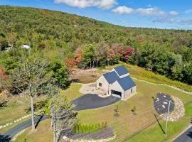 Enjoy tranquil pond views at The Pond House in Lincolnville, ME—2300 sq ft, 3 beds