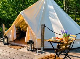 Glamping-Dimbo – hotel w mieście Krynica Zdrój