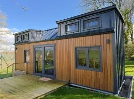 Kniveton Wood Hut