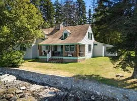 Marshall Point Cottage, classic 5-bedroom