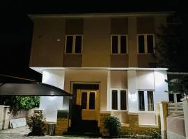 Toodar Apartments