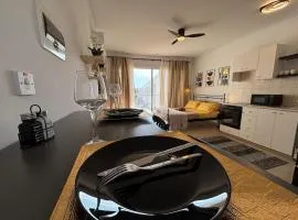 Kyblue Management - New Studio, 3 Min to Coral Bay
