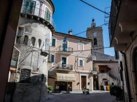 Tra Mare E Monti