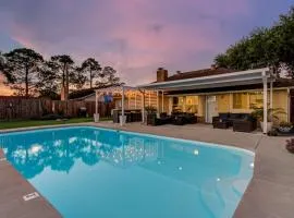 Your Houston Vacation Getaway 4-BD Pool Patio