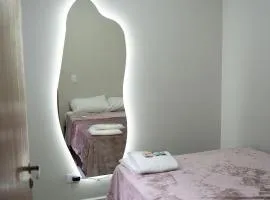 Casa 2 Quartos com Ar até 8 Pessoas Jd. Sabiás