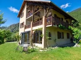 Appartement paisible à Saint-Crepin avec vue sur la montagne