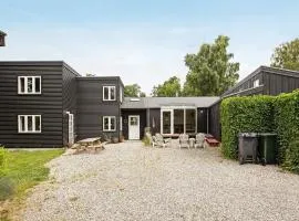 12 person holiday home in Væggerløse