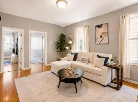 3BR Home Near NYC KING Bed, Sleeps 8 + Parking