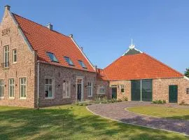 Cozy Home In Detern With Wifi