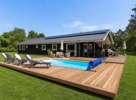 Gorgeous Home In Rødby With Sauna