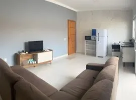 Apartamento 2 quartos c/ ar-condicionado e garagem