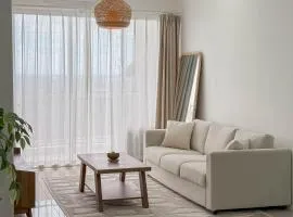 Sunset Ark 3BR Condo with Free WiFi and Netflix Near Taiping Lake Garden
