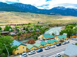 Yellowstone Riverside Cottages, hotel in Gardiner