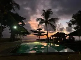 Alice Beach Club & Resort