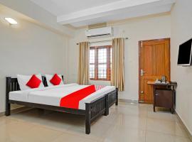 Viesnīca Hotel O Chaitanaya Inn Infopark Kochi pilsētā Muttam