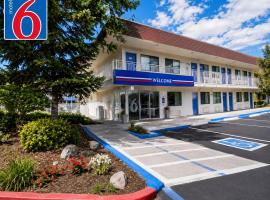 Motel 6-Yreka, CA, hotel en Yreka