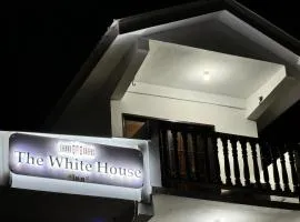 The White House Inn
