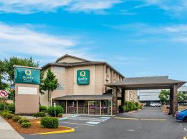 Quality Inn & Suites Silverdale Bangor-Keyport โรงแรมในซิลเวอร์เดล