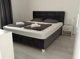 T&M Apartman، فندق في باراسين