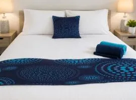Comfortable 2-Bed Flat with Free Parking