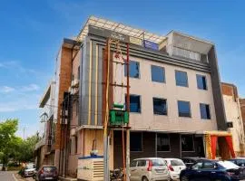 Hotel Golden Frame By Corporate Suites