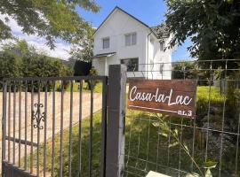 Family home, near therme/airport/ lake, Balotesti, Hotel in Căciulaţi