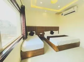 Hotel Shaurya - 300 Meters - Near Golden Temple